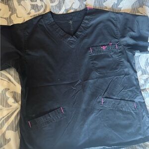 Med Couture Women’s Black Scrub Set